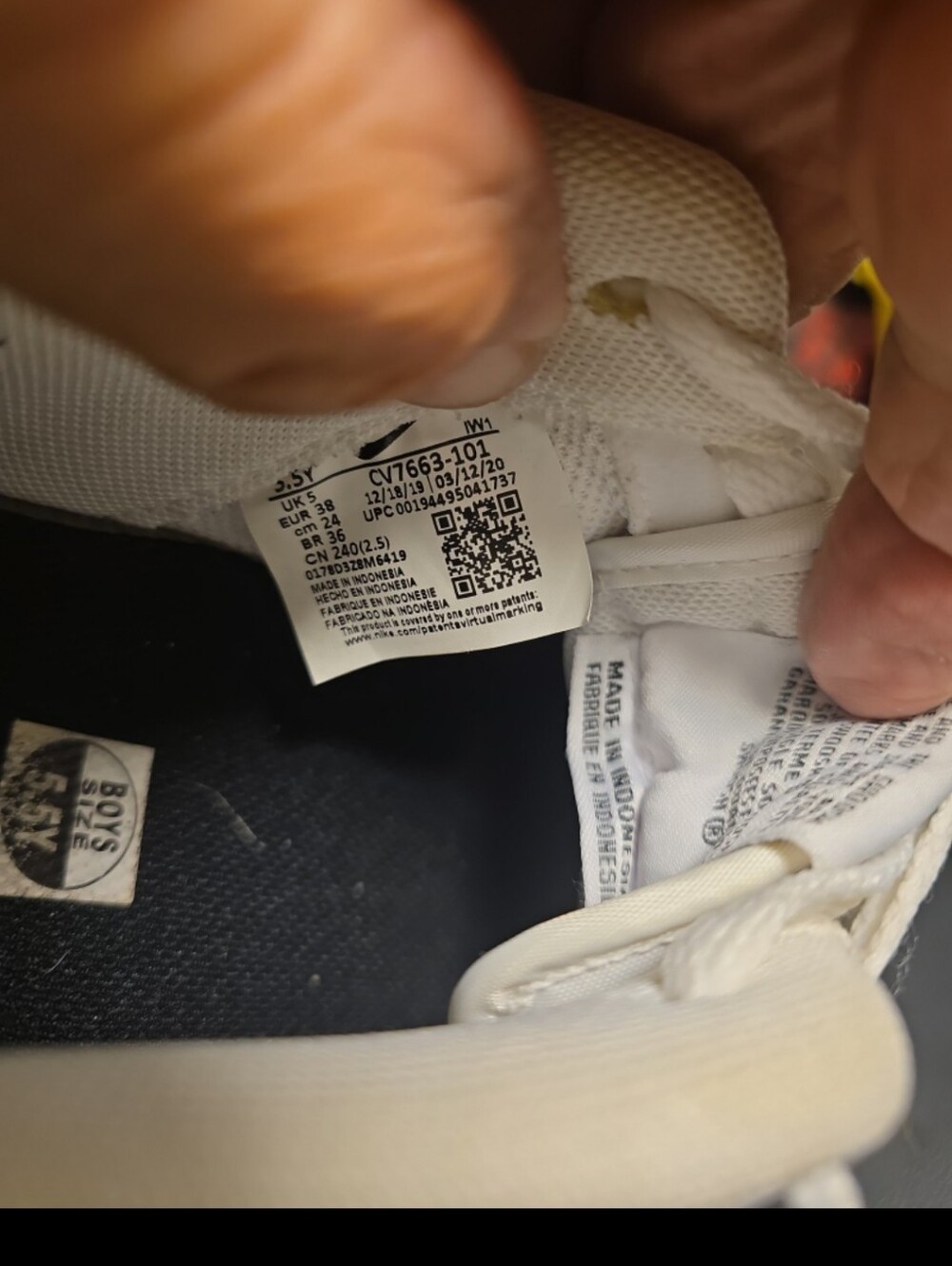 060226 Nike Kids' Air Force 1 Low size 5.5 very good condition. Box 22X - Picture 8 of 8
